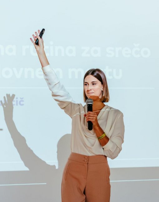 Sara Zupančič